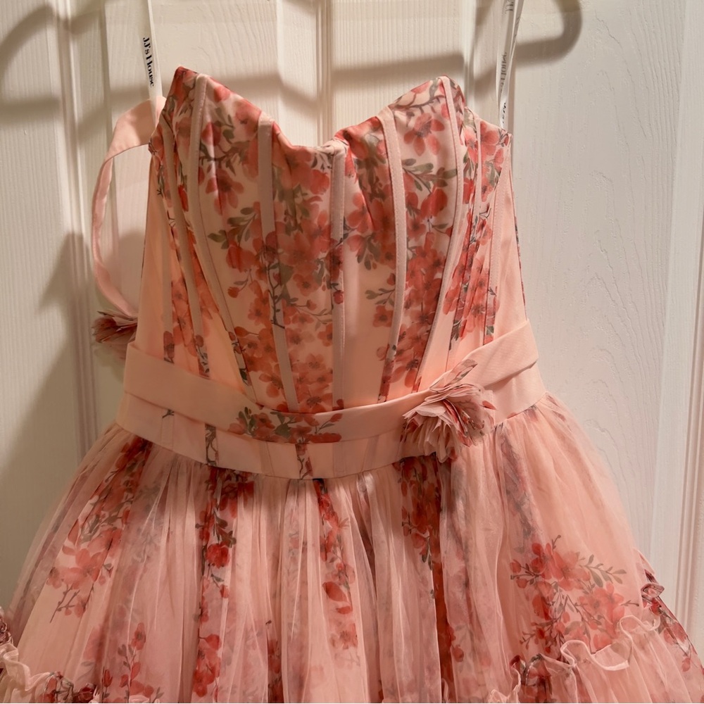 JJs House Elegant Pink Floral Dress and Choker - Picture 4 of 8